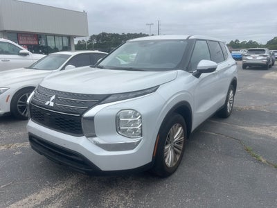 2024 Mitsubishi Outlander ES