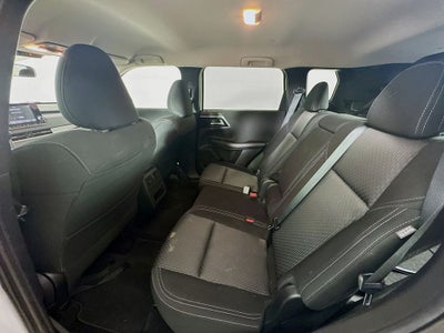 2024 Mitsubishi Outlander ES