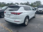 2024 Mitsubishi Outlander ES