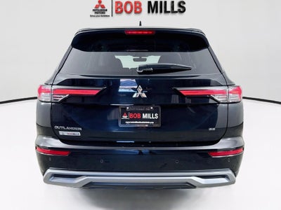 2025 Mitsubishi Outlander SE