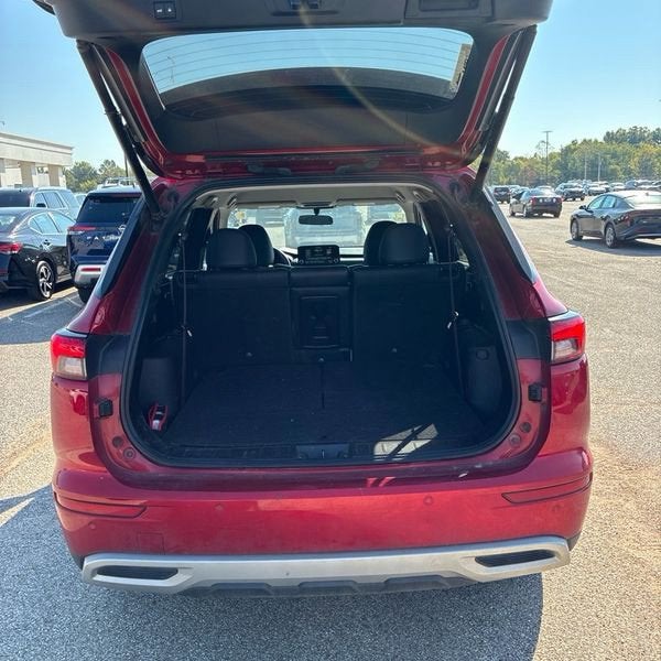 2024 Mitsubishi Outlander SE