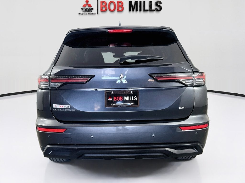 2025 Mitsubishi Outlander SE