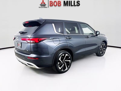 2024 Mitsubishi Outlander SE