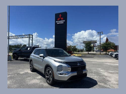 2024 Mitsubishi Outlander SE Black Edition w/Pano Roof