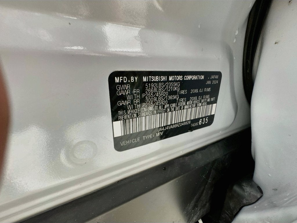2024 Mitsubishi Outlander SE