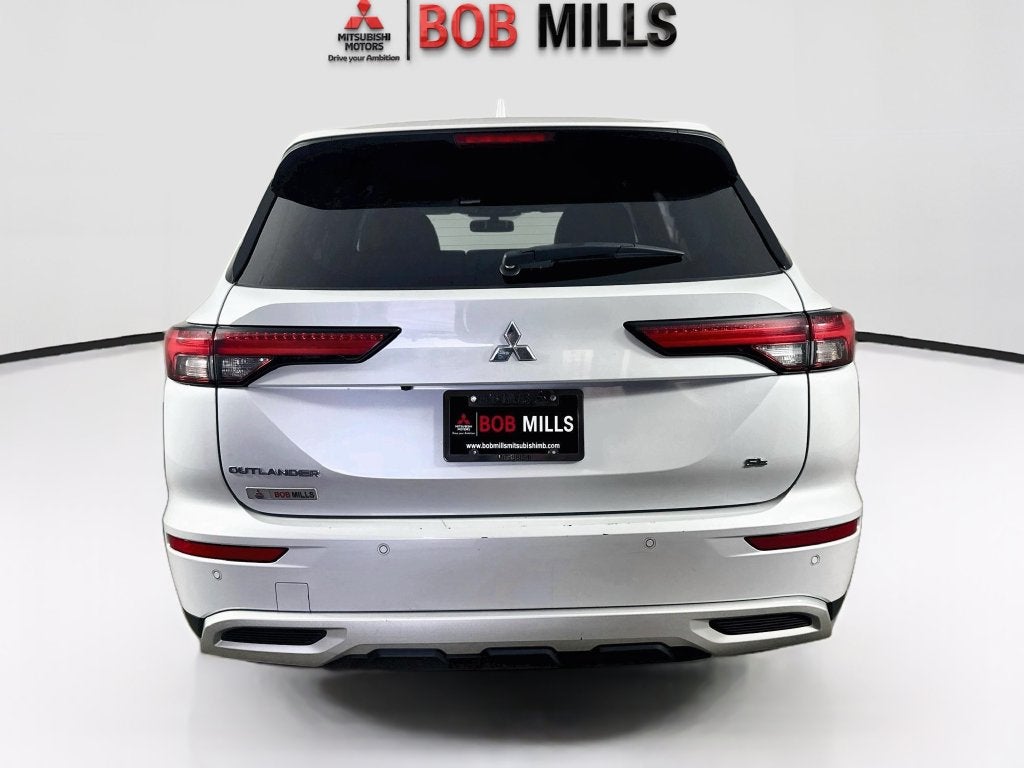 2024 Mitsubishi Outlander SE