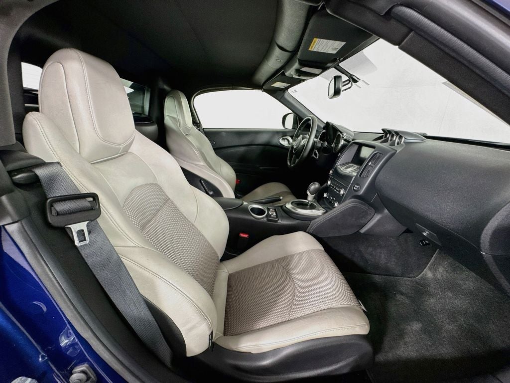 2016 Nissan 370Z Touring Sport