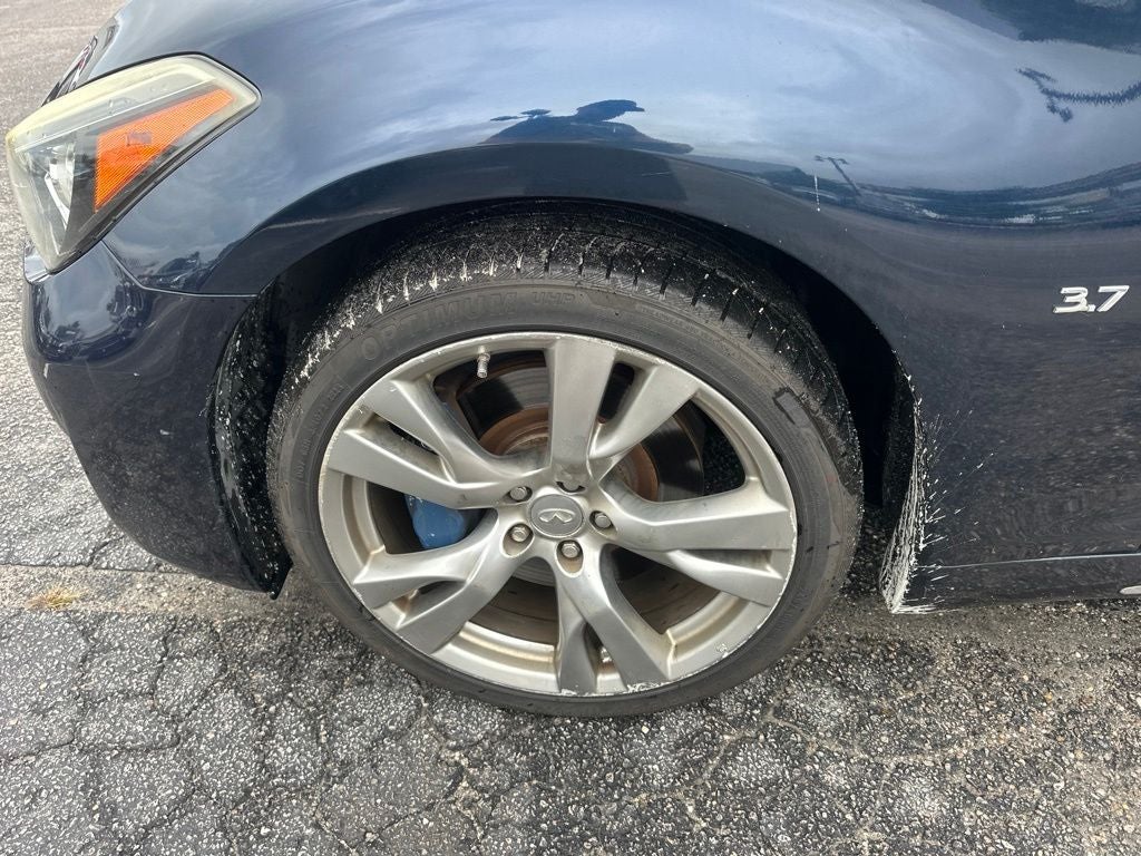 2015 INFINITI Q70L 3.7