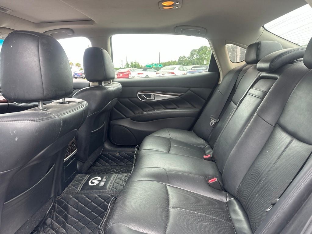 2015 INFINITI Q70L 3.7