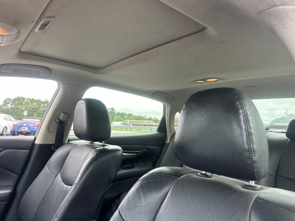 2015 INFINITI Q70L 3.7