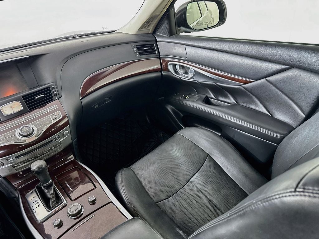 2015 INFINITI Q70L 3.7