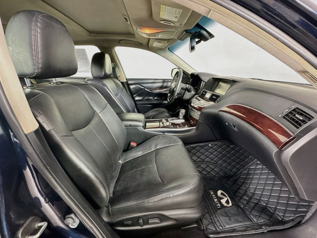 2015 INFINITI Q70L 3.7