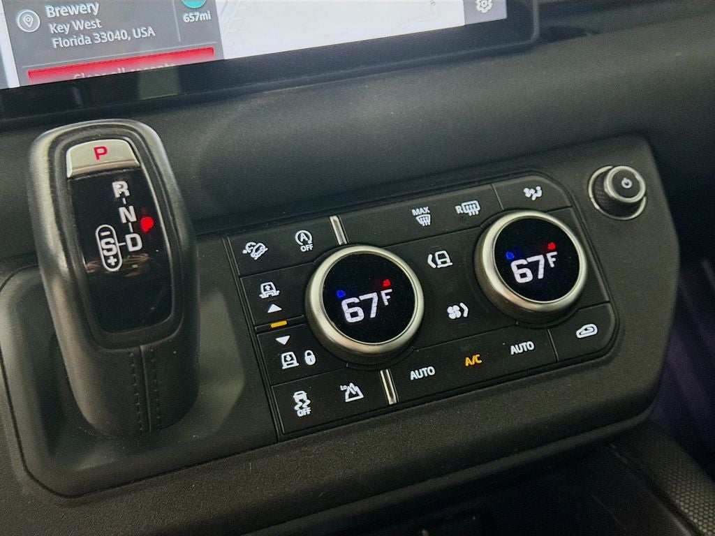 2021 Land Rover Defender 110 X-Dynamic SE