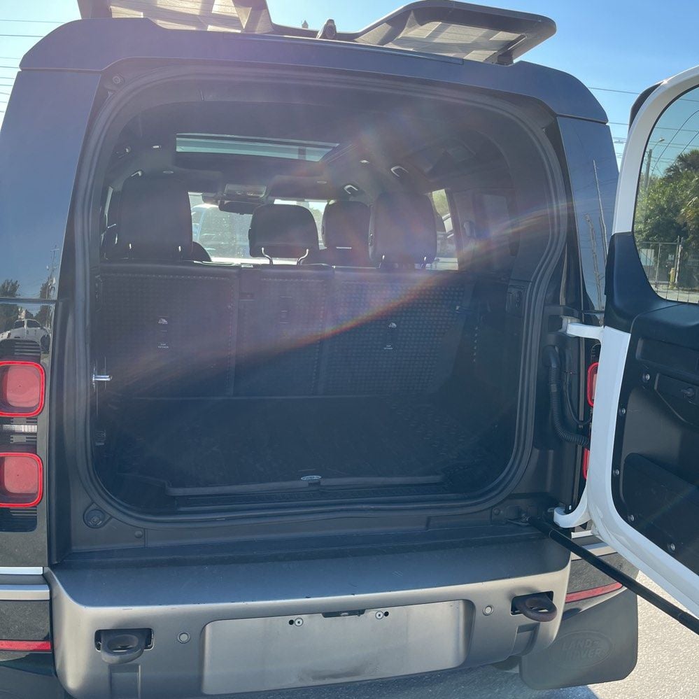 2021 Land Rover Defender 110 X-Dynamic SE