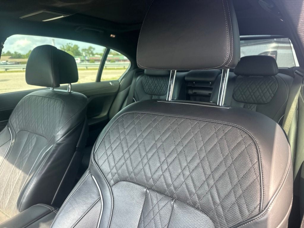 2019 BMW 7 Series 750i