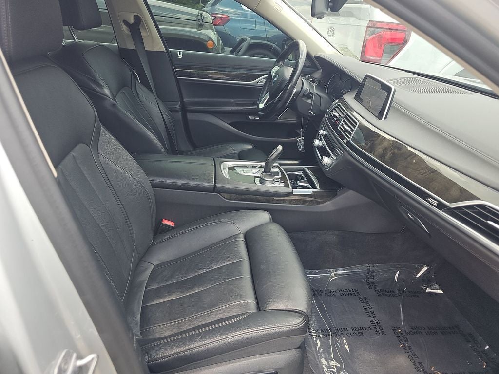 2018 BMW 7 Series 750i xDrive