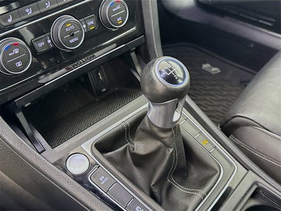 2019 Volkswagen Golf R DCC & Navigation 4Motion