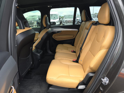 2018 Volvo XC90 T5 Momentum 5P
